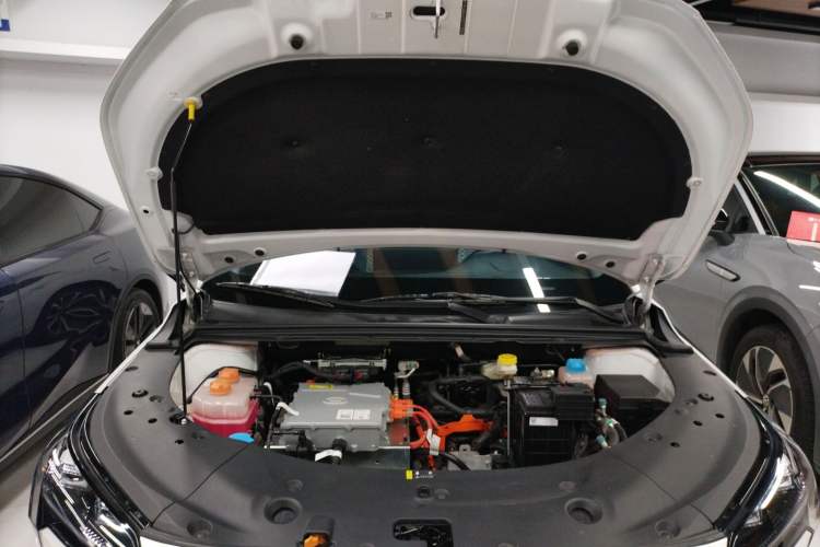Used AION S Plus 2023 70 Intelligent Edition Lithium Iron Phosphate Engine Bay