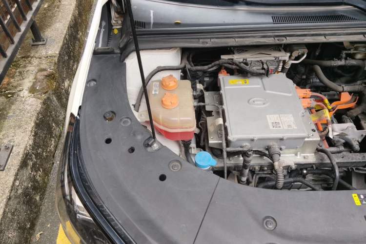 Used AION S Plus 2023 70 Enjoy Edition Lithium Iron Phosphate Engine Bay Right