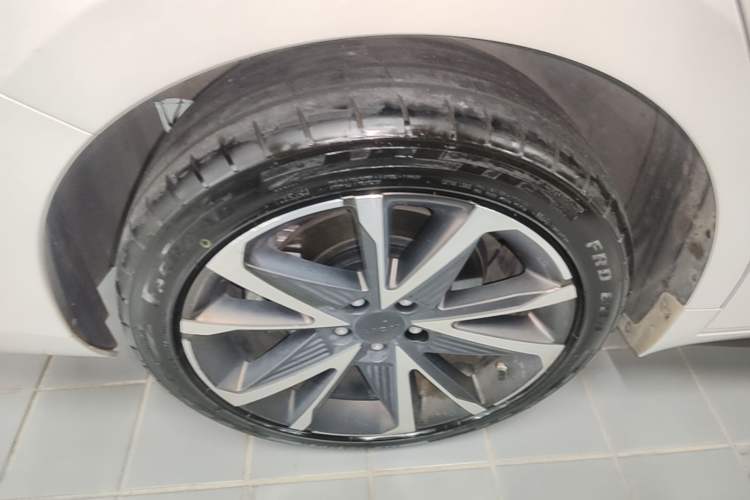 Used AION S Plus 2023 70 Intelligent Edition Lithium Iron Phosphate Exterior 5