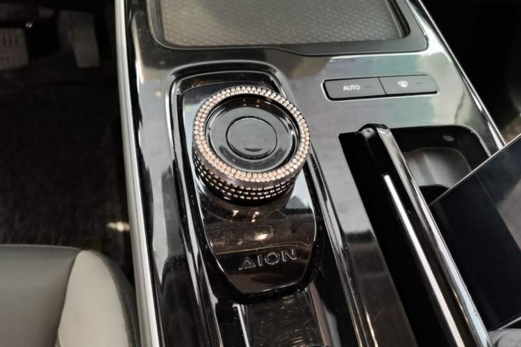 Used AION S Plus 2023 70 Enjoy Edition Lithium Iron Phosphate Gear Lever