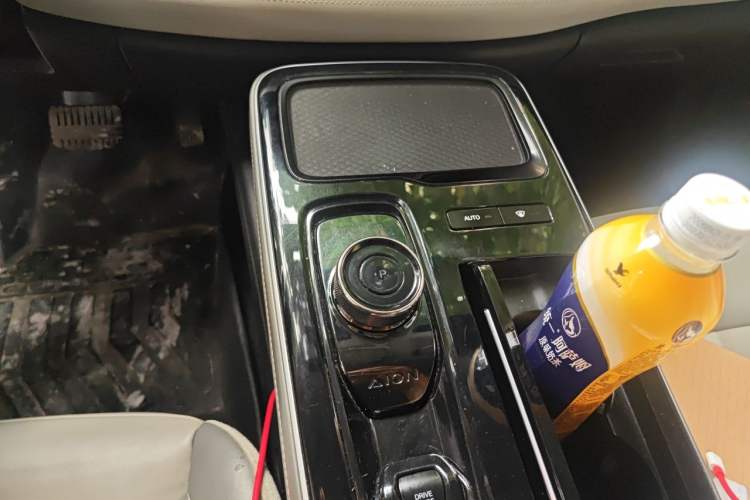 Used AION S Plus 2023 70 Enjoy Edition Lithium Iron Phosphate Gear Lever
