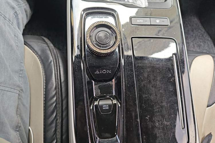 Used AION S Plus 2023 70 Enjoy Edition Lithium Iron Phosphate Gear Lever
