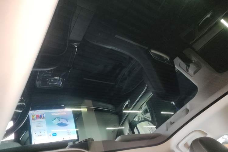 Used AION S Plus 2023 70 Intelligent Edition Lithium Iron Phosphate Headliner