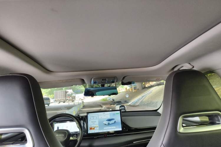 Used AION S Plus 2023 70 Enjoy Edition Lithium Iron Phosphate Headliner