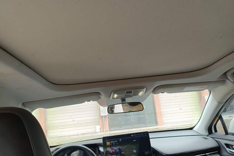 Used AION S Plus 2023 70 Intelligent Edition Lithium Iron Phosphate Headliner