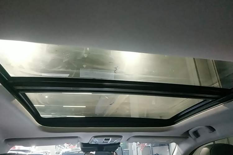 Used AION S Plus 2023 70 Intelligent Edition Lithium Iron Phosphate Headliner