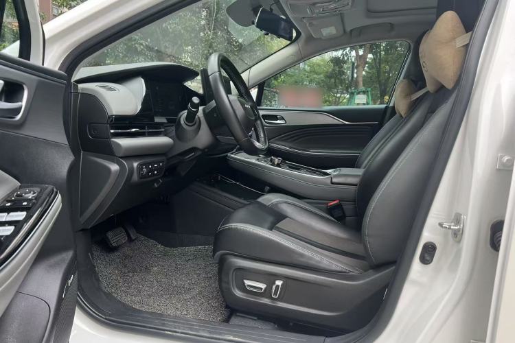 Used AION S Plus 2023 70 Enjoy Edition Lithium Iron Phosphate Interior 4