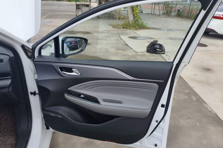 Used AION S Plus 2023 70 Enjoyment Edition Ternary Lithium Interior 5