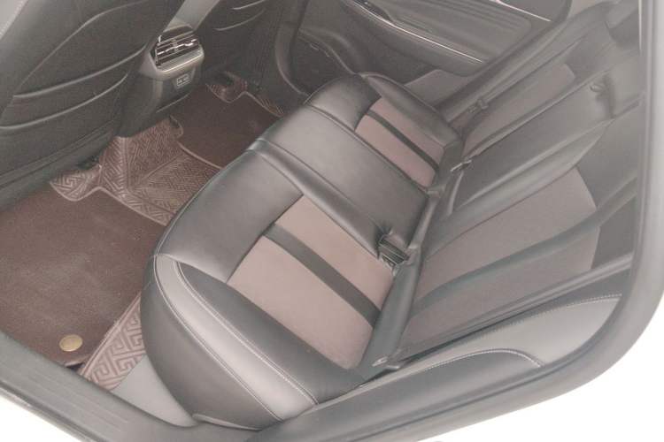 Used AION S Plus 2023 70 Enjoy Edition Lithium Iron Phosphate Left Rear Seat