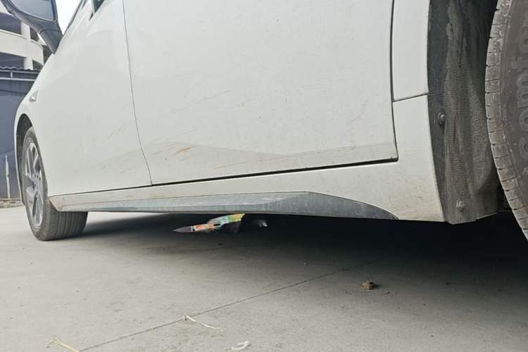 Used AION S Plus 2023 70 Enjoy Edition Lithium Iron Phosphate Left Side Sill