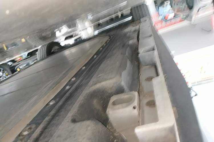 Used AION S Plus 2023 70 Enjoyment Edition Ternary Lithium Left Side Sill