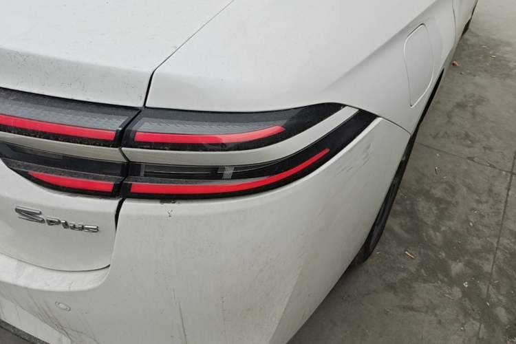 Used AION S Plus 2023 70 Enjoy Edition Lithium Iron Phosphate Right Rear Taillight