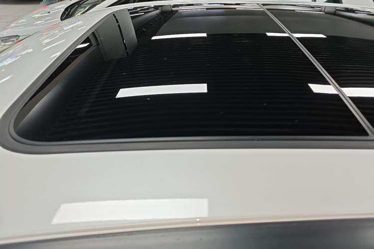 Used AION S Plus 2023 70 Enjoy Edition Lithium Iron Phosphate Roof
