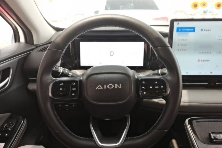 Used AION S Plus 2023 70 Enjoy Edition Lithium Iron Phosphate Steering Wheel