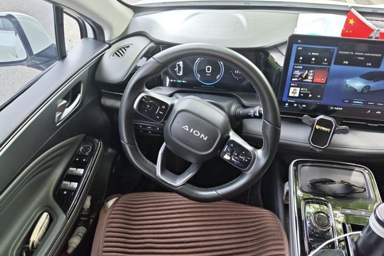 Used AION S Plus 2023 70 Enjoy Edition Lithium Iron Phosphate Steering Wheel