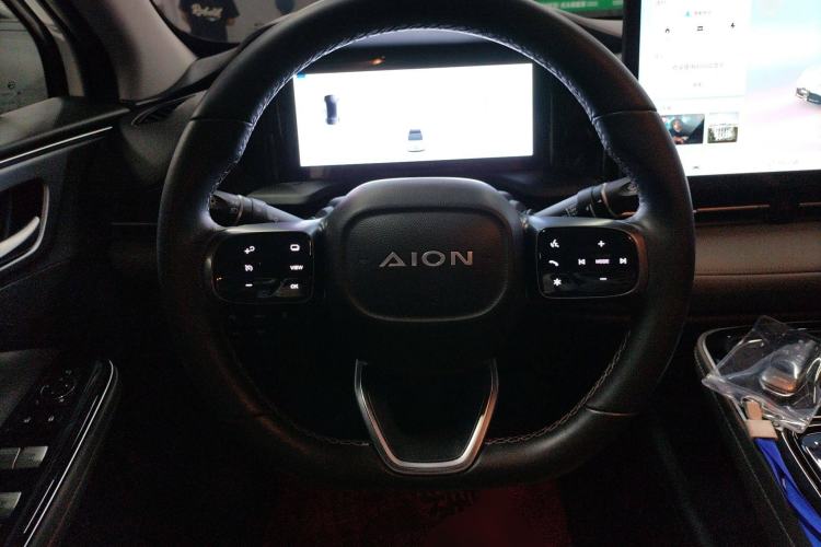 Used AION S Plus 2023 70 Intelligent Edition Lithium Iron Phosphate Steering Wheel
