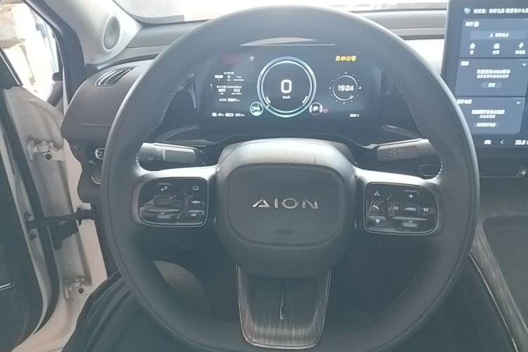 Used AION S Plus 2023 70 Enjoy Edition Lithium Iron Phosphate Steering Wheel