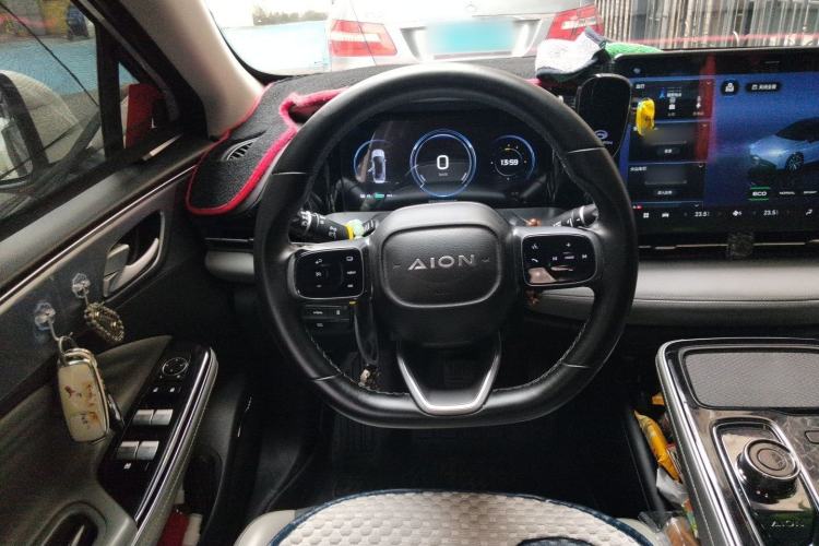 Used AION S Plus 2023 70 Enjoy Edition Lithium Iron Phosphate Steering Wheel