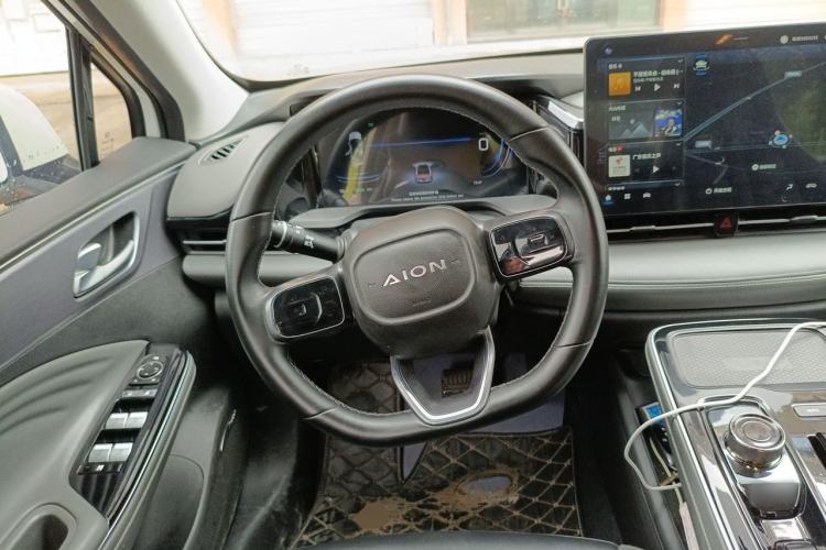 Used AION S Plus 2023 70 Intelligent Edition Lithium Iron Phosphate Steering Wheel