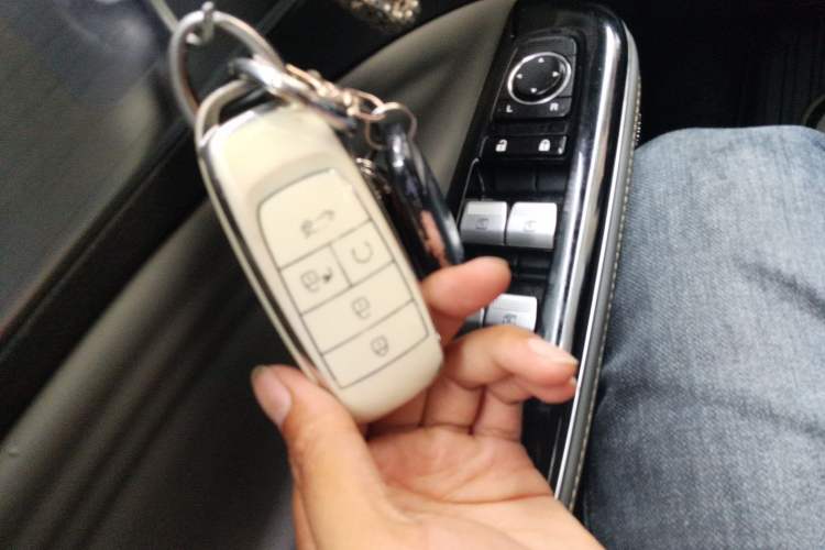 Used AION S Plus 2023 70 Enjoy Edition Lithium Iron Phosphate Vehicle Key