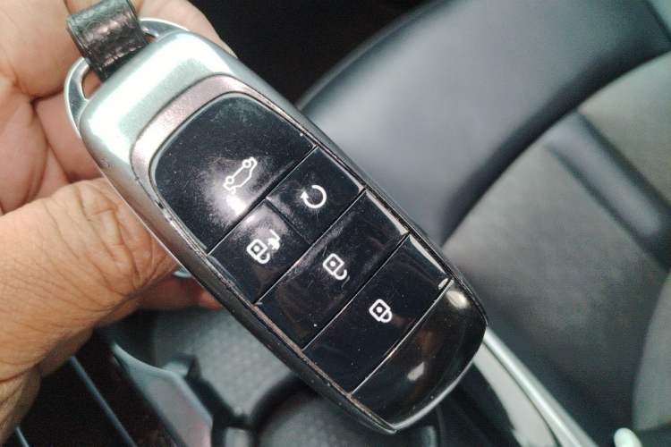 Used AION S Plus 2023 70 Enjoy Edition Lithium Iron Phosphate Vehicle Key