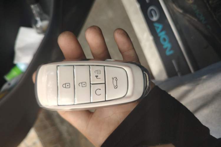 Used AION S Plus 2023 70 Enjoy Edition Lithium Iron Phosphate Vehicle Key