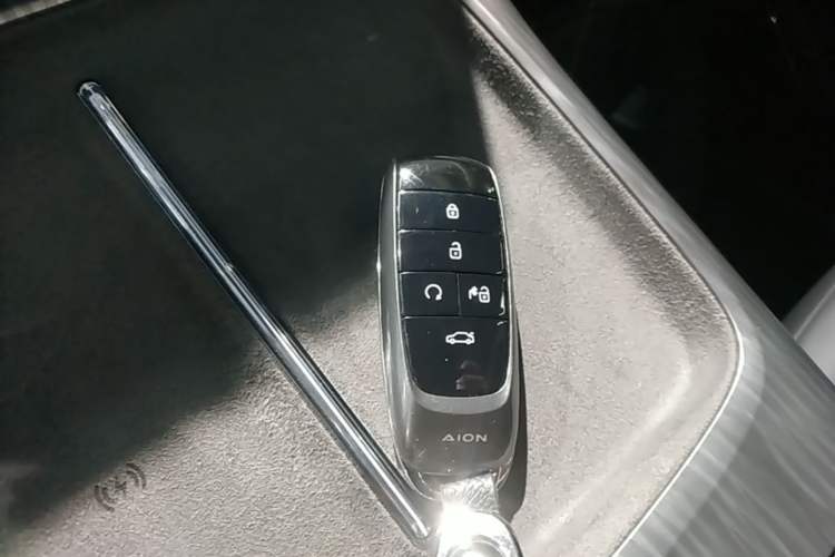 Used AION S Plus 2023 70 Intelligent Edition Lithium Iron Phosphate Vehicle Key