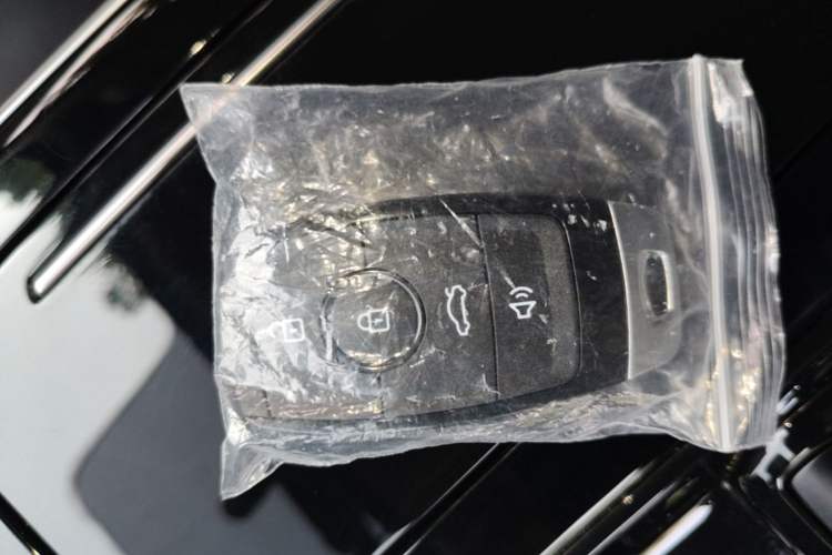 Used AION S Plus 2023 70 Enjoy Edition Lithium Iron Phosphate Vehicle Key