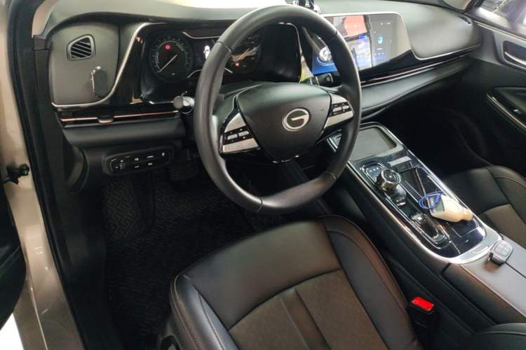 Used AION S Plus 2025 Comfort Version 53.241 kWh Center Console