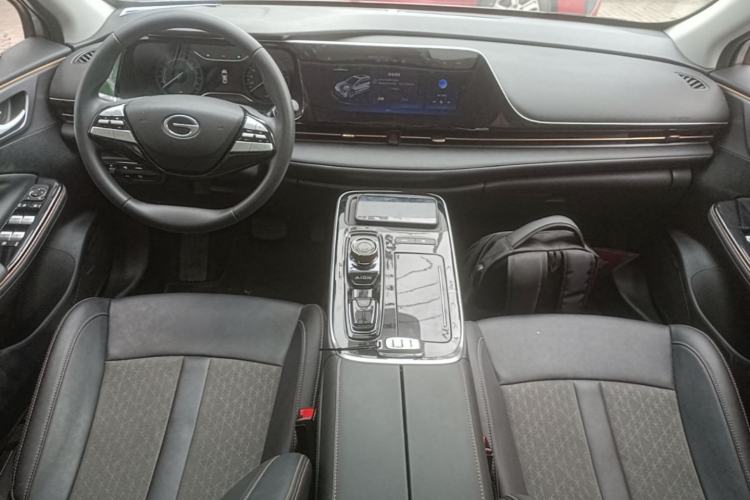 Used AION S Plus 2025 Comfort Version 53.241 kWh Center Console