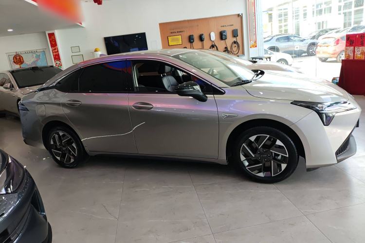 Used AION S Plus 2025 Comfort Version 53.241 kWh Exterior 2