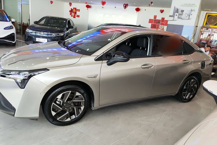 Used AION S Plus 2025 Comfort Version 53.241 kWh Exterior 5