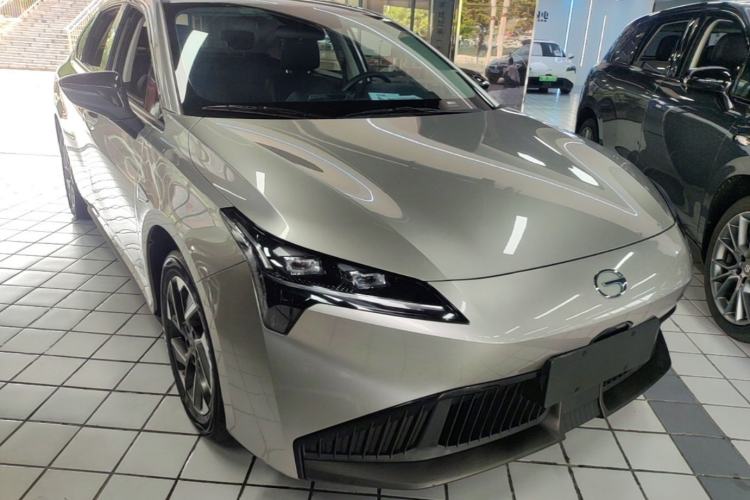 Used AION S Plus 2025 Comfort Version 53.241 kWh Front Right 45 Deg