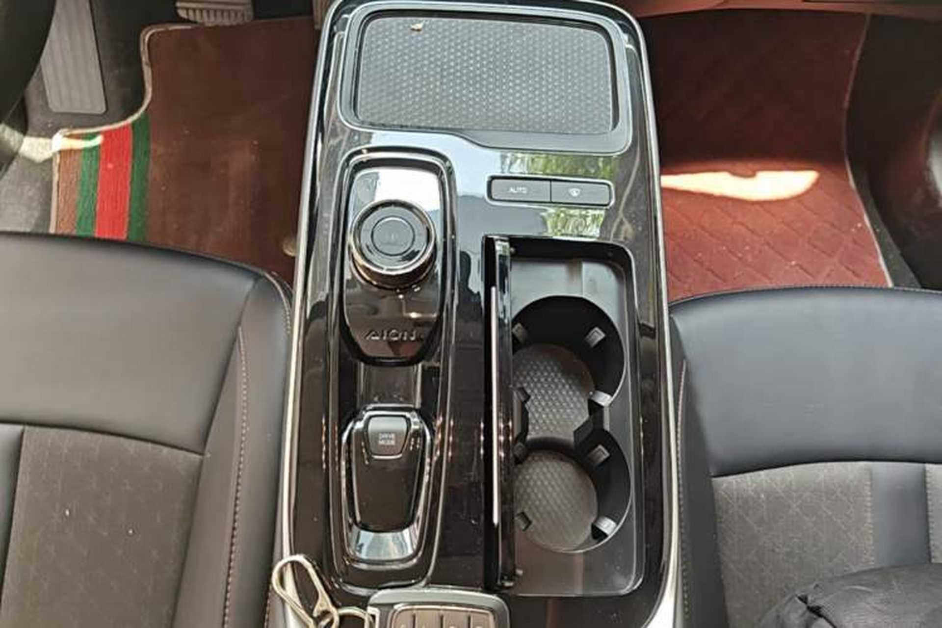 Used AION S Plus 2025 Comfort Version 53.241 kWh Gear Lever