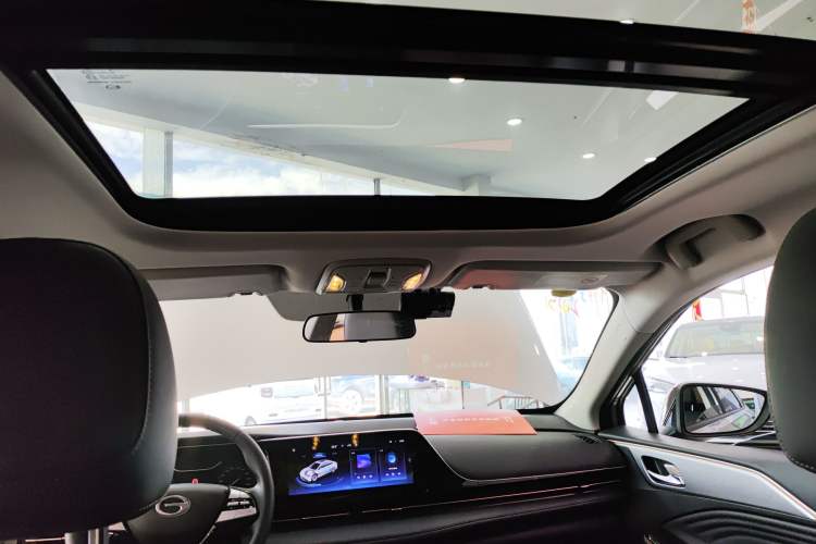 Used AION S Plus 2025 Comfort Version 53.241 kWh Headliner