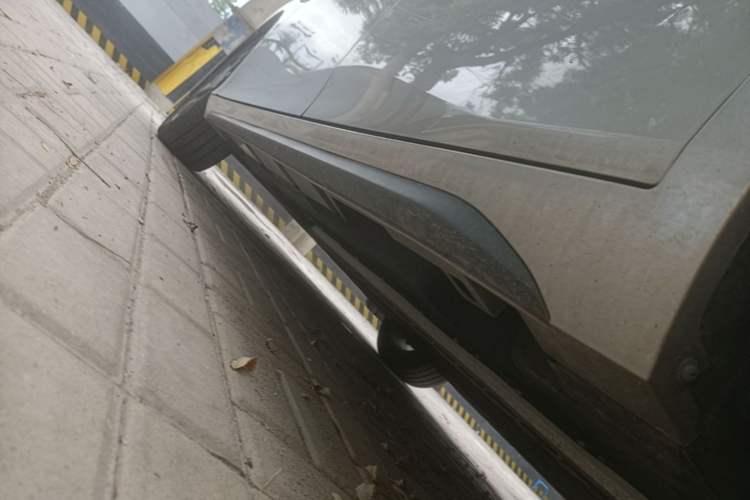 Used AION S Plus 2025 Comfort Version 53.241 kWh Left Side Sill