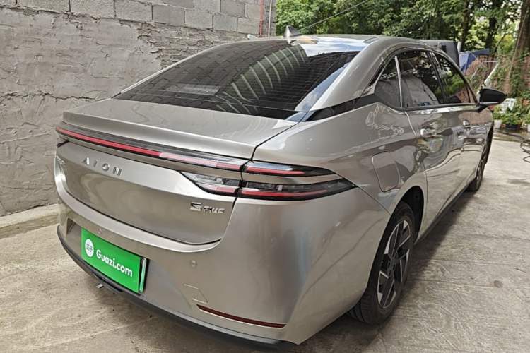 Used AION S Plus 2025 Comfort Version 53.241 kWh Rear Right 45 Deg