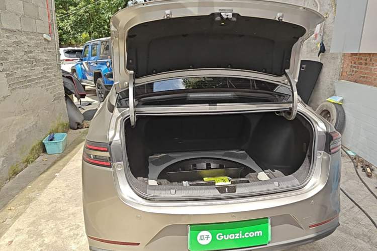 Used AION S Plus 2025 Comfort Version 53.241 kWh Trunk