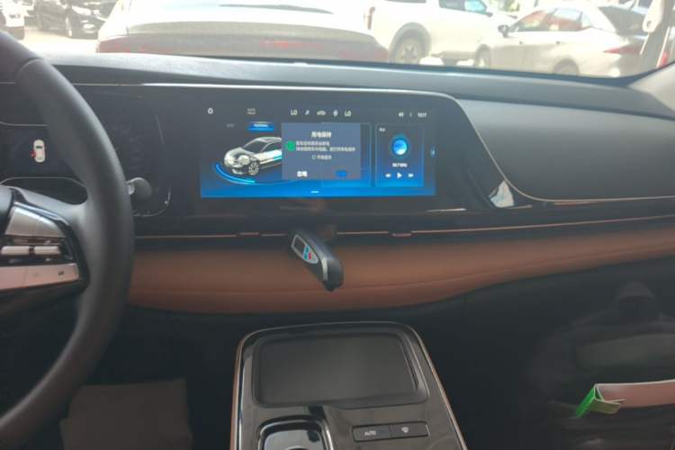 Used AION S Plus 2025 Travel Edition 52.998 kWh Audio And AC Panel
