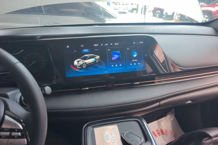 Used AION S Plus 2025 Travel Edition 52.998 kWh Audio And AC Panel