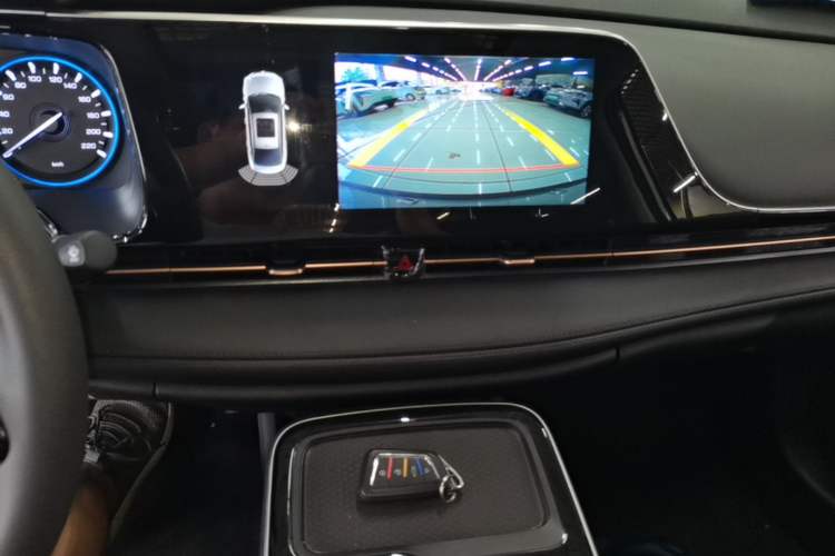 Used AION S Plus 2025 Comfort Version 53.241 kWh Audio And AC Panel