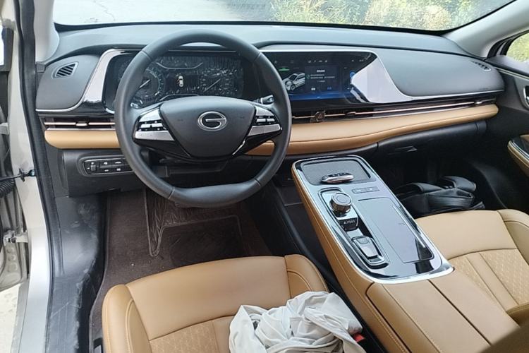 Used AION S Plus 2025 Travel Edition 53.241 kWh Center Console