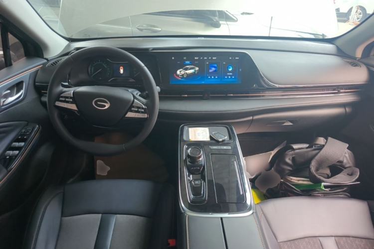 Used AION S Plus 2025 Travel Edition 52.998 kWh Center Console