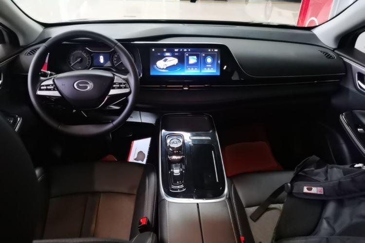 Used AION S Plus 2025 Comfort Version 53.241 kWh Center Console