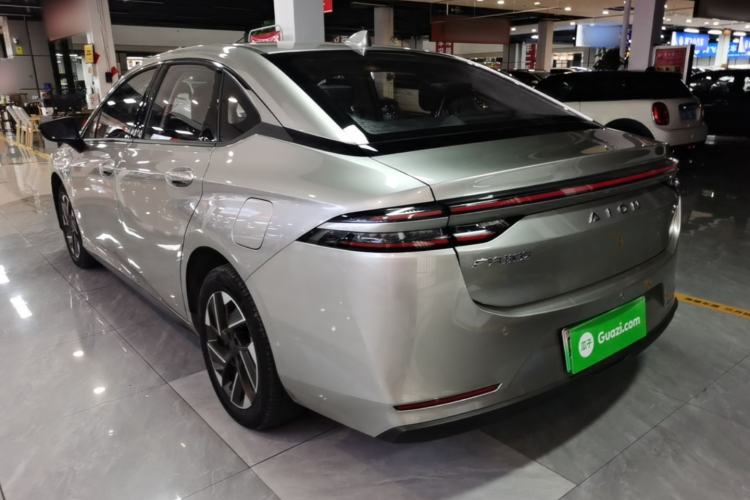 Used AION S Plus 2025 Comfort Version 53.241 kWh Exterior 2