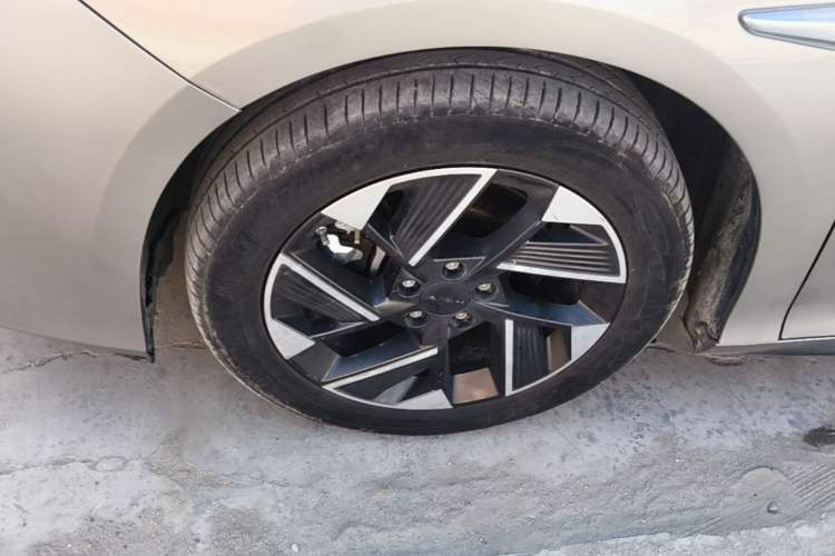 Used AION S Plus 2025 Travel Edition 53.241 kWh Exterior 4