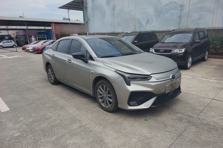 Used AION S Plus 2025 Travel Edition 52.998 kWh Front Right 45 Deg