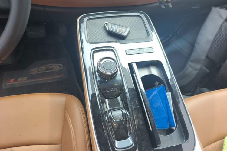 Used AION S Plus 2025 Travel Edition 52.998 kWh Gear Lever