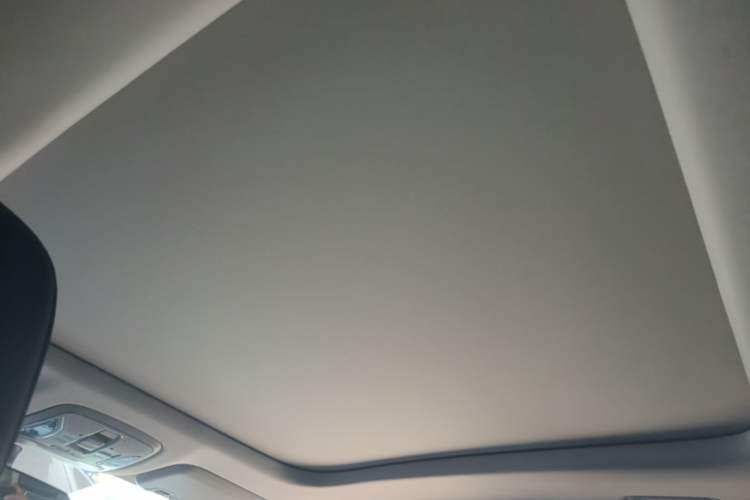 Used AION S Plus 2025 Travel Edition 52.998 kWh Headliner