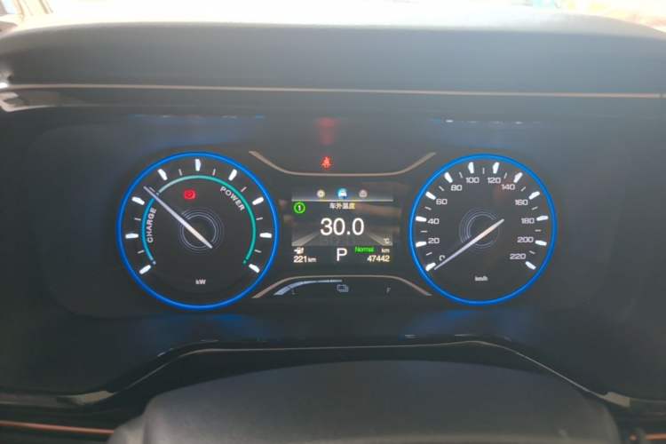 Used AION S Plus 2025 Travel Edition 52.998 kWh Instrument Cluster